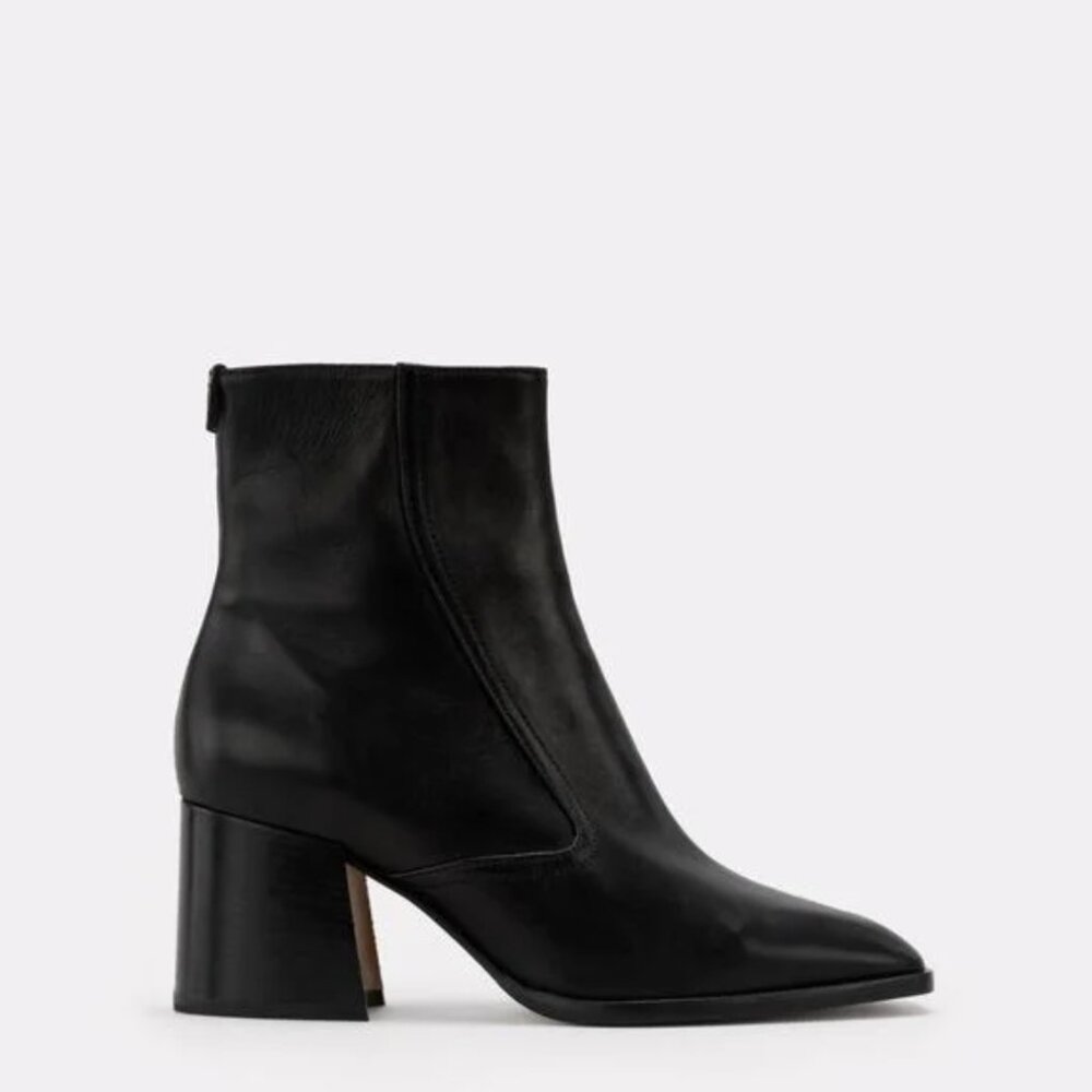 Labucq Black Leather Mid-Calf Boots (Jules Black Nappa)